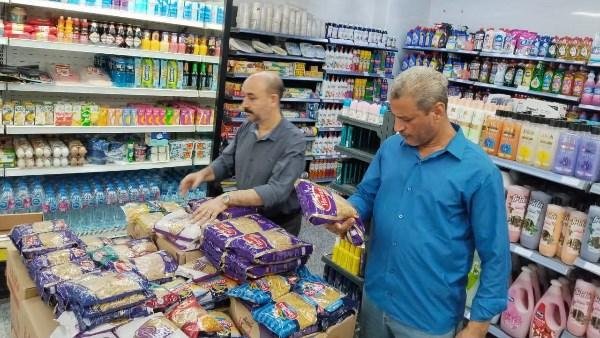 تحرير 28 مخالفة تموينية متنوعة بمراكز ومدن الغربية