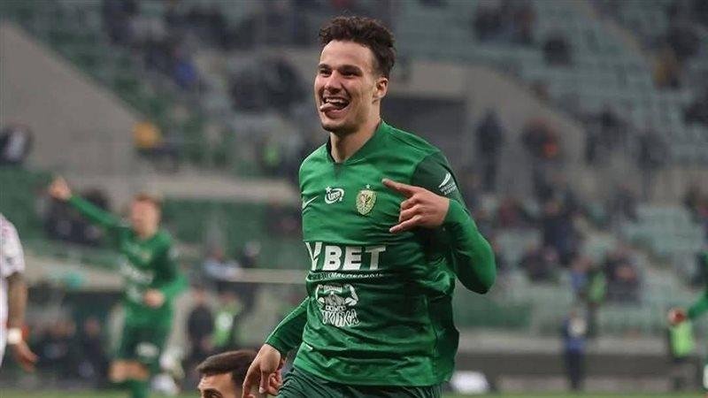 مقرب من مالك كرايوفا يمهد لانتقال الحملاوي إلى بيراميدز
