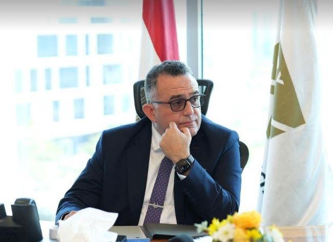 رئيس البورصة: الاقتصاد المصري متنوع ولا يعتمد على قطاع بعينه