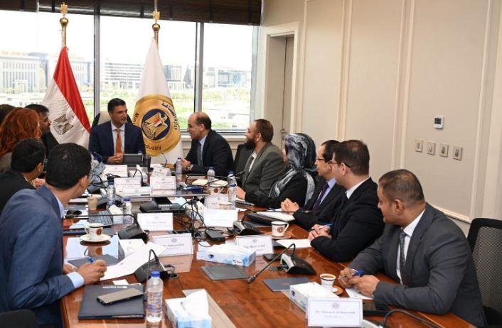 وزير الصناعة يبحث مع ممثلي شركة نمساوية خطة إقامة مشروع لإنتاج الحراريات المتكاملة للصناعات الثقيلة في مصر