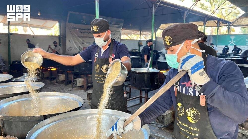 سلمان للإغاثة يوسع عملياته الإنسانية في اليمن وغزة