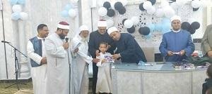 رحلتا عمرة وجهاز لابتوب.. الأوقاف تكرم 26 خاتما للقرآن الكريم بمطروح ضمن البرنامج الصيفي