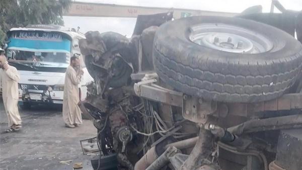 خرجوا بحثًا عن لقمة العيش قبل الشروق .. حادث السادات يحوّل رحلة 21 عاملًا إلى مأساة