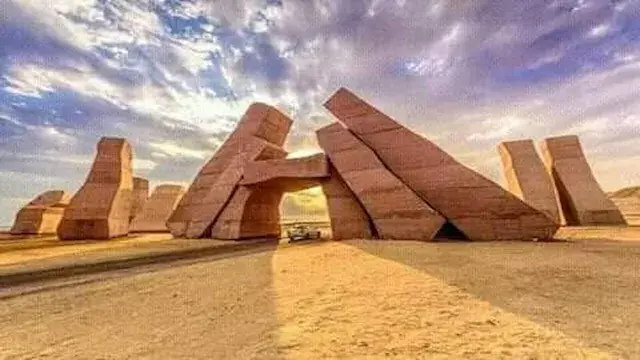 تتغير ألوانه 7 مرات يوميًا.. حكاية "الخليج الخفي" في رأس محمد بجنوب سيناء (صور)