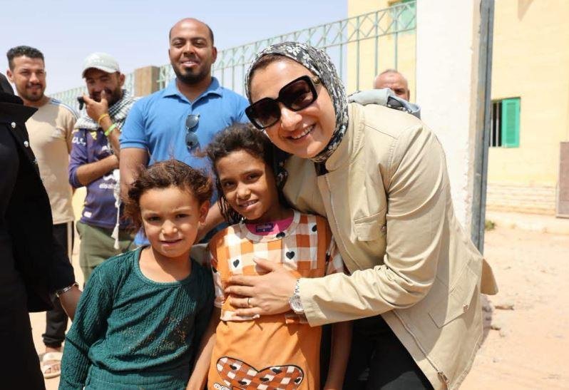 محافظ الوادي الجديد توجه بحصر احتياجات الوحدة الصحية بدرب الأربعين 3 من أمصال الزواحف السامة
