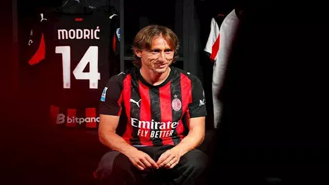 أول تعليق من مودريتش بعد تجديد عقده مع ميلان: "أشعر بالفخر"