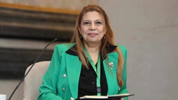 اليماني تبحث تنفيذ عدد من المشروعات التنموية بحلايب وشلاتين