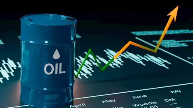النفط يقفز أكثر من 3% مع تصاعد الحرب في الشرق الأوسط