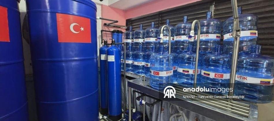 تركيا تنشئ محطة تنقية مياه لمتضررين من زلزال فنزويلا
