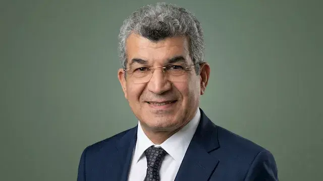 حبس وغرامة.. خبير قانوني يكشف العقوبات الجنائية في أزمة خطوط الاتصالات