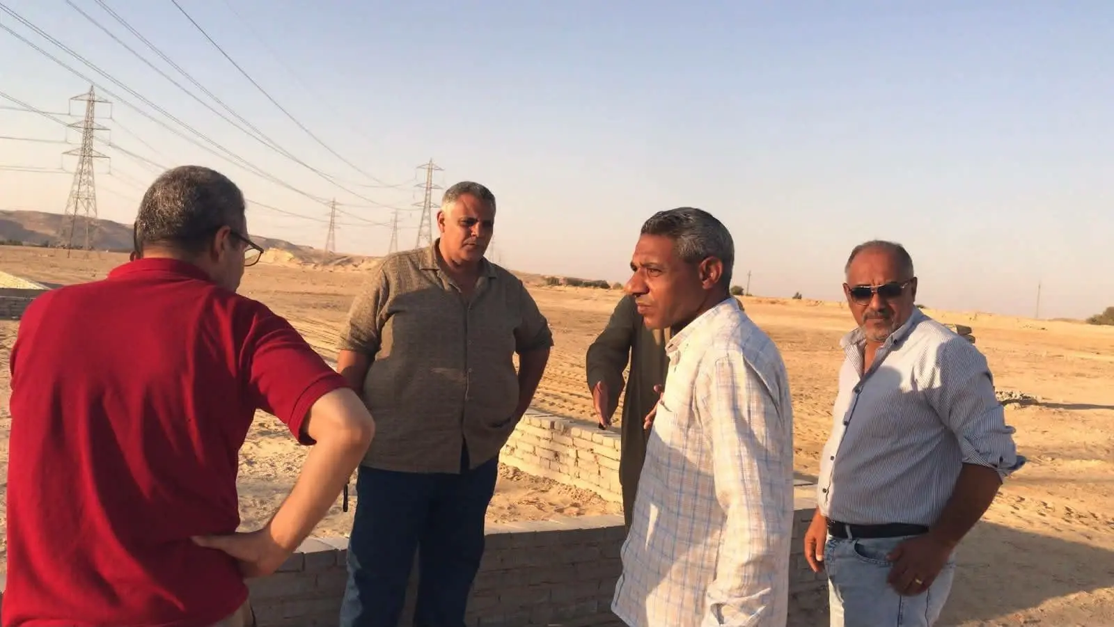 إنشاء جبانات للمسلمين بالظهير الصحراوي لمدينة أبنوب في أسيوط (صور)