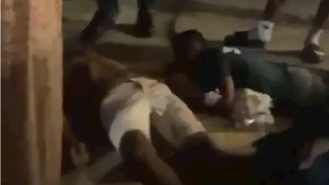 "سحلوا أولادي".. تفاصيل "خناقة عيال" بسبب لعب الكرة بحدائق أكتوبر