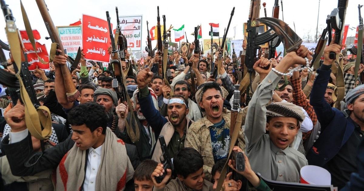 Saudi Arabia strikes Houthi-held Hodeidah, Yemeni group says