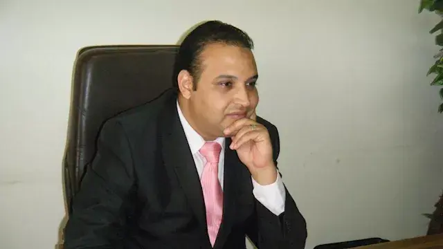 من يملك شاطئ البحر؟