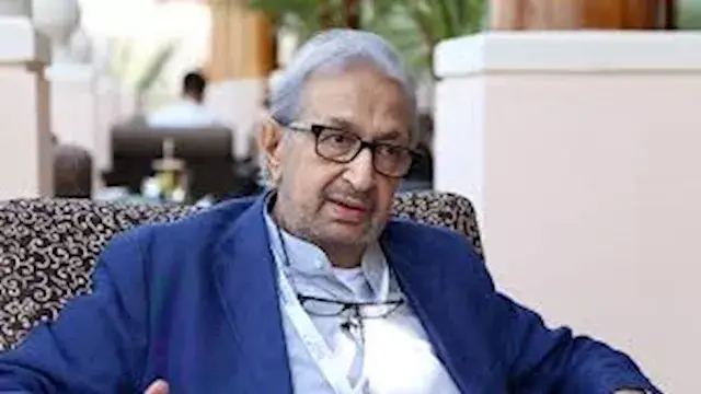 ذكرى رحيله.. سارة نور الشريف تتذكر والدها برسالة مؤثرة: خد بالك من نفسك