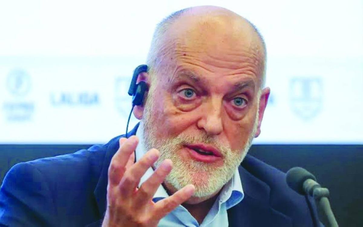 La Liga chief says FIFA 'destroying football industry'