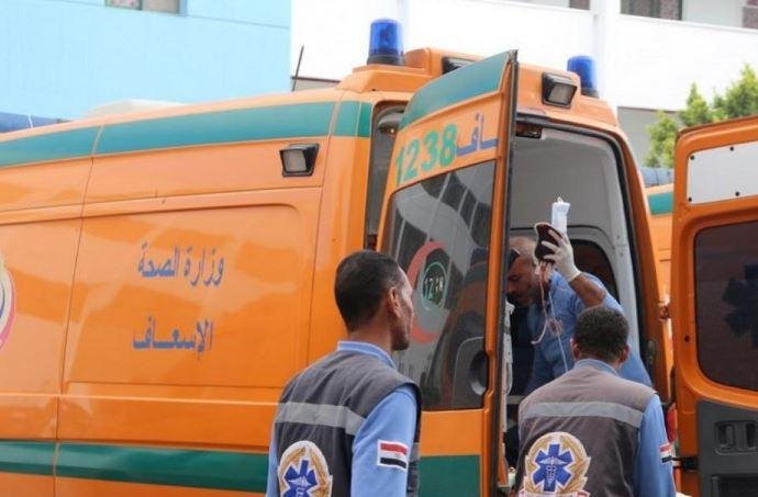 إصابة سائق توكتوك سقط عليه سور حديدي بالمريوطية