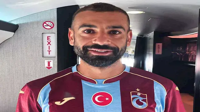 في اللحظات الأخيرة.. طلب مفاجئ من صلاح لطرابزون وتضحية أحد اللاعبين