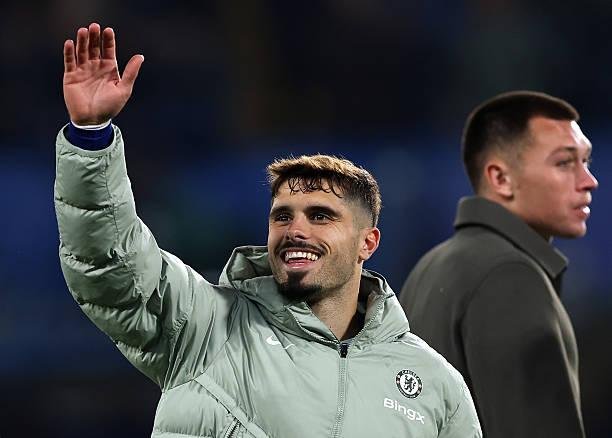مانشستر سيتي يستهدف التعاقد مع بيدرو نيتو