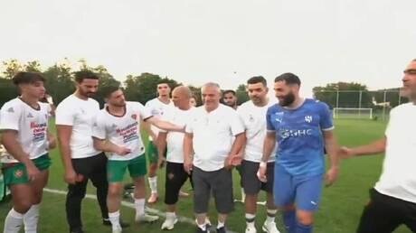 رد فعل لاعبي مولودية الجزائر تجاه بنزيما (فيديو)