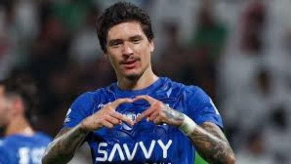 حقيقة وجود مفاوضات بين بشكتاش ومهاجم الهلال السعودي