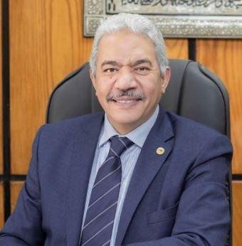 الأطباء تهنئ الأستاذ الدكتور محمود صديق بتكليفه قائما بأعمال رئيس جامعة الأزهر