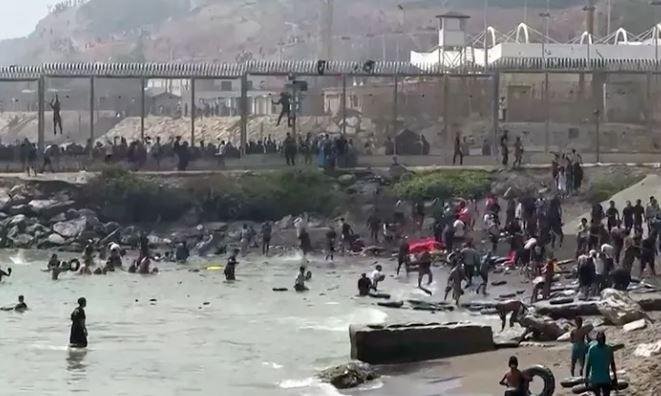 وفاة 18 شخصا أثناء محاولتهم الوصول إلى جيب سبتة الإسباني