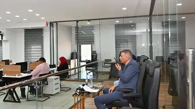 محافظ جنوب سيناء يوجه بإنهاء ملفات التقنين ويعلن تقييم رؤساء المدن كل 3 أشهر