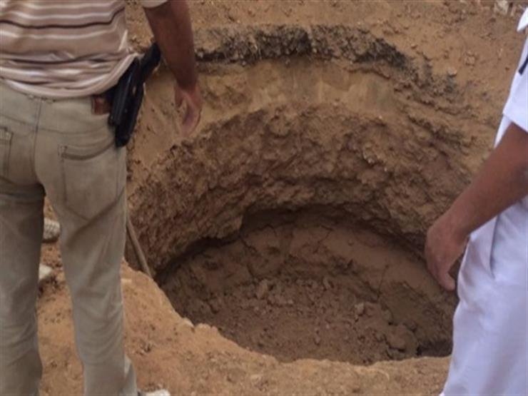 الحماية المدنية بالقليوبية تتمكن من إنقاذ شخصين انهارت عليهما حفرة أثناء تنقيبهم عن الآثار