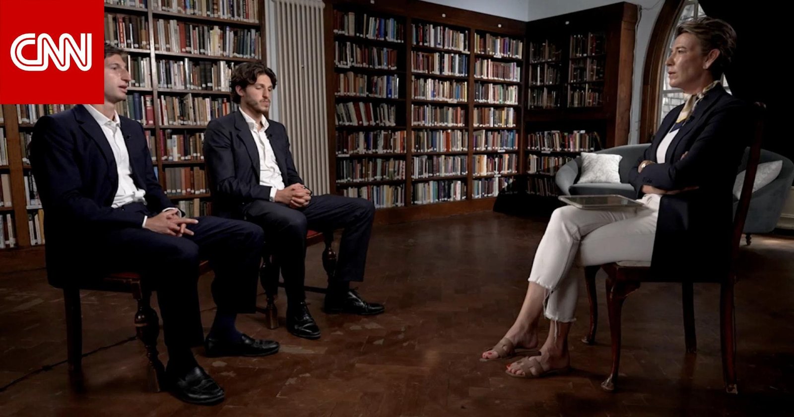 مذيعة CNN تتحدث مع ابني عمران خان رئيس الوزراء الباكستاني السابق المسجون.. هذا ما قالاه