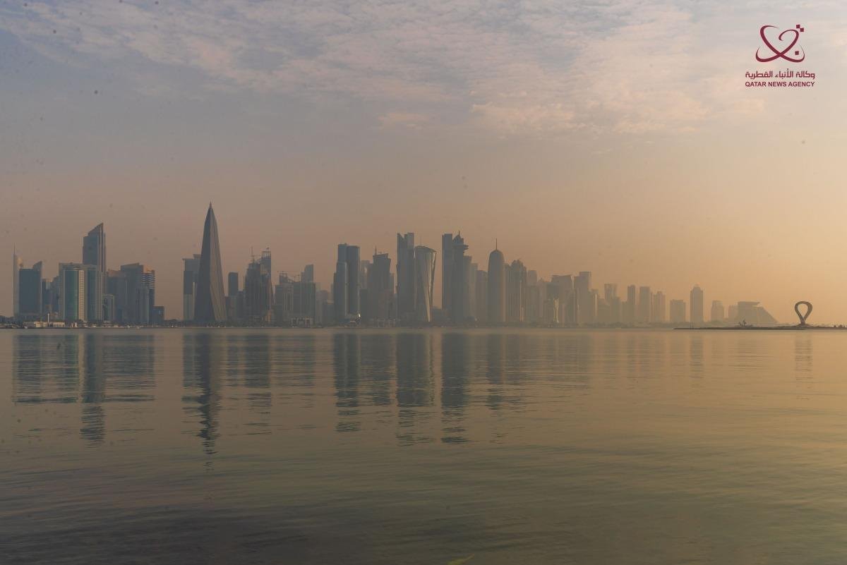 الأرصاد الجوية: غبار عالق مع بعض السحب على الساحل وفي البحر الليلة