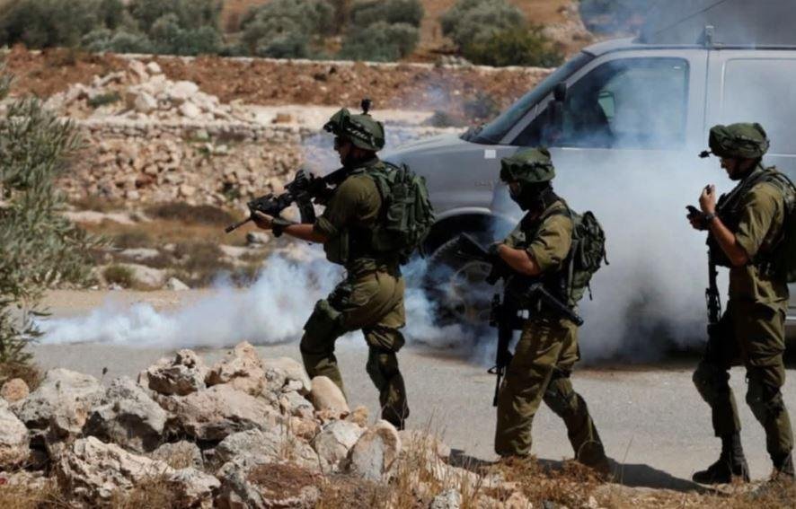 استشهاد فتى فلسطيني برصاص مستوطنين جنوب الضفة الغربية