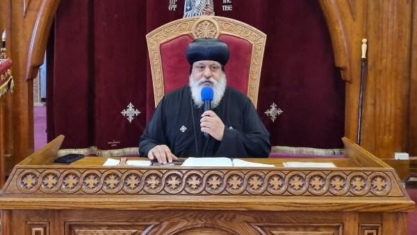 الأنبا ميخائيل يلتقي مجمع كهنة حلوان ويطلق المبادرات الرعوية الجديدة