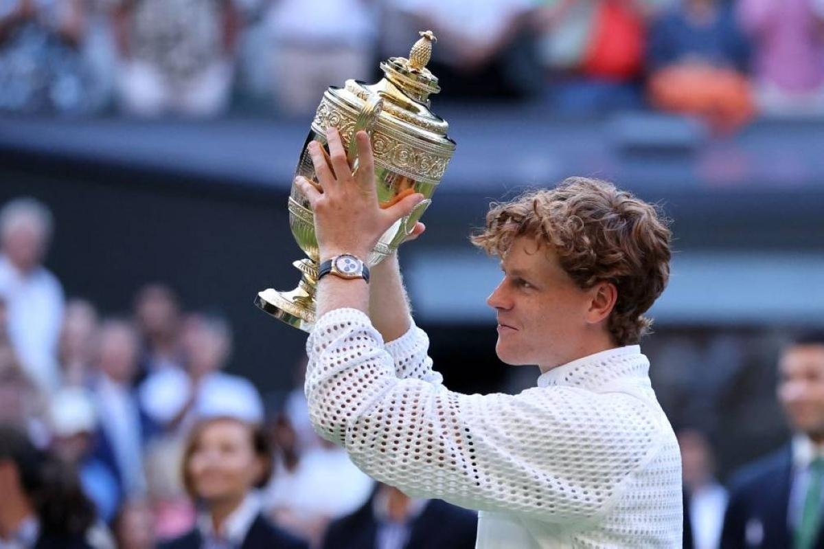 Sinner passes stern Zverev test in final to stay on Wimbledon throne
