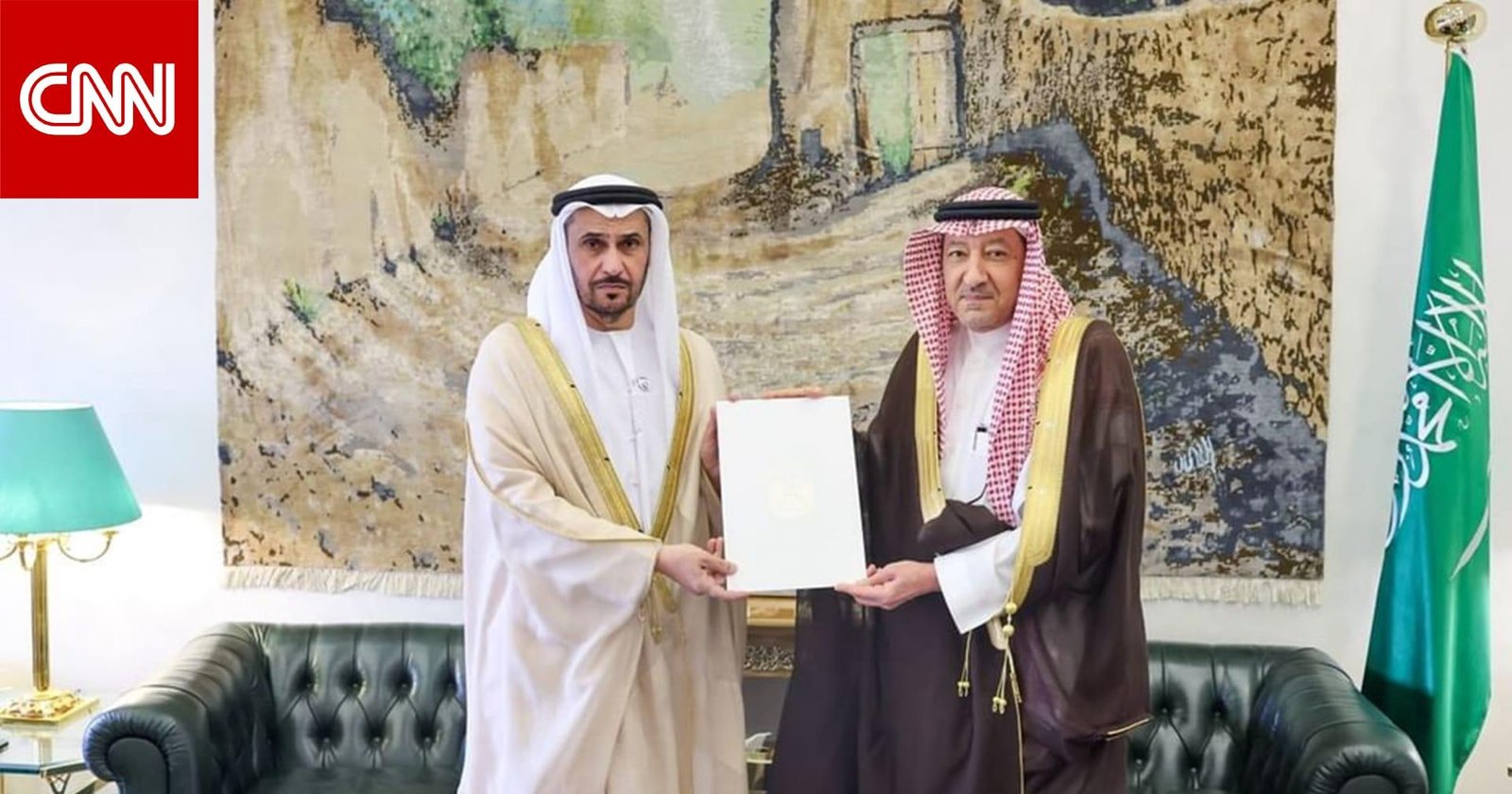 رسالة خطية من رئيس الإمارات إلى ملك السعودية.. ماذا تضمنت؟