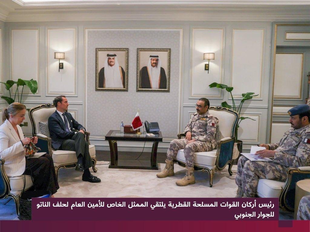 رئيس أركان القوات المسلحة القطرية يلتقي الممثل الخاص للأمين العام لحلف الناتو للجوار الجنوبي