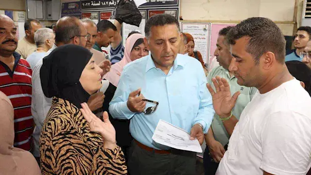 مهلة أسبوعين لـ بنها وإشادة بطوخ وقها.. محافظ القليوبية يتفقد المراكز التكنولوجية -صور