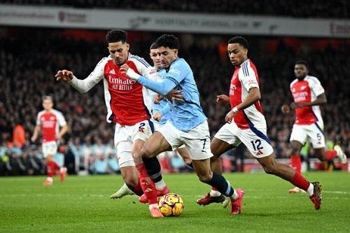 تقرير - أرسنال يتفوق تاريخيا على مانشستر سيتي قبل صدام الدرع الخيرية