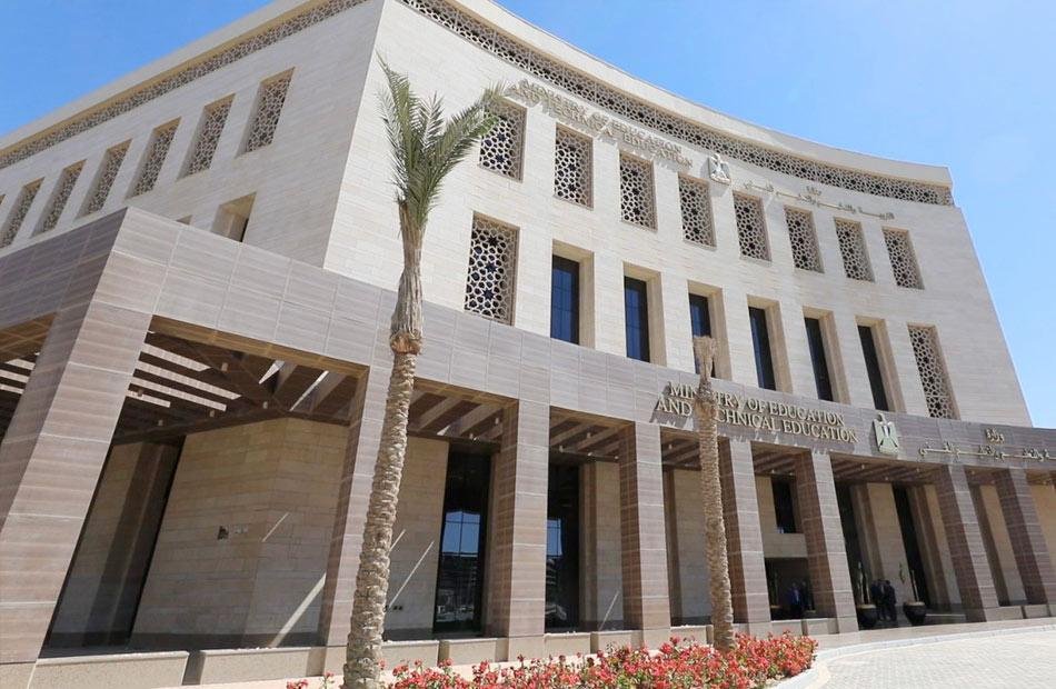 التعليم ترد على التشكيك في نتائج طلاب مدرسة فاقوس بالثانوية العامة: متفوقون منذ التعليم الأساسي ولا مخالفات بالامتحانات