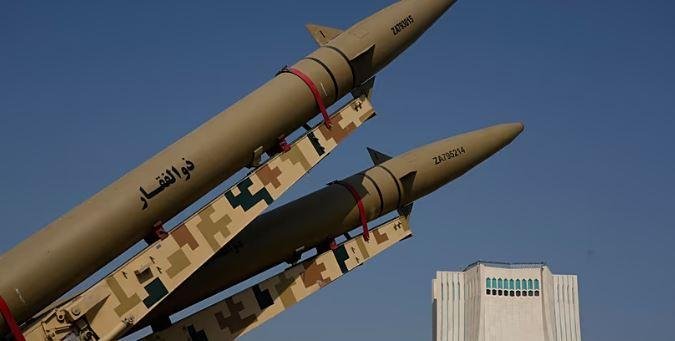 الكويت تدين اعتداءات إيران وتؤكد الاحتفاظ بحقها المشروع في اتخاذ الإجراءات اللازمة لصون سيادتها