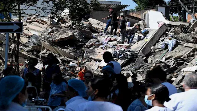111 قتيلًا و87 مصابًا.. حصيلة جديدة لضحايا زلزال كولومبيا