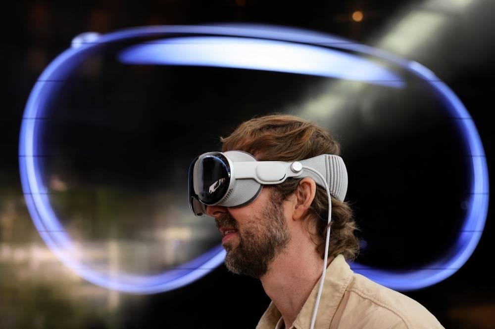 Apple to launch Vision Pro Headset in global markets