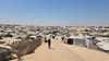 عطش تحت النار.. "الخط الأصفر" يطرد نازحي غزة