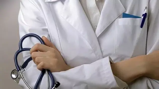 حبس 5 سنوات وغرامة 2 مليون جنيه.. ما عقوبات الخطأ الطبي في القانون؟