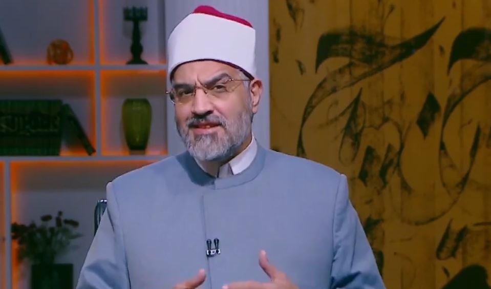 النائب عمرو الورداني يحذر من «مخاطر العالم الافتراضي»: تفقد الإنسان طريقه الصحيح