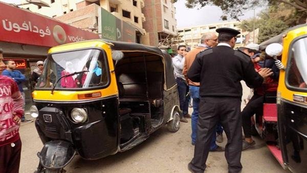 منع دخول التوكتوك مجمع موقف رشيد بالبحيرة بعد شكاوى المواطنين