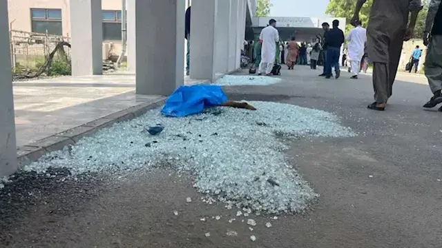 مأساة في باكستان.. حريق يلتهم حضانة حديثي الولادة ويقتل 15 رضيعًا (صور)