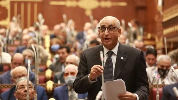 الشعب الجمهوري: حملات التعليم العالي ضد الكيانات الوهمية خطوة هامة لحماية مستقبل الطلاب