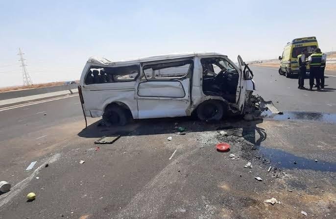إصابة 9 أشخاص إثر انقلاب ميكروباص على طريق كفر داود - السادات بالمنوفية