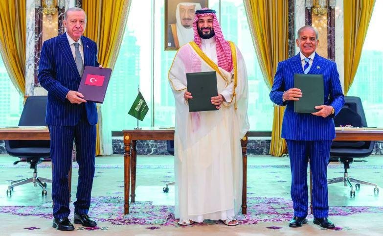 أردوغان: نطمح لتوسيع اتفاقية مكة للدفاع المشترك لتعزيز الاستقرار الإقليمي